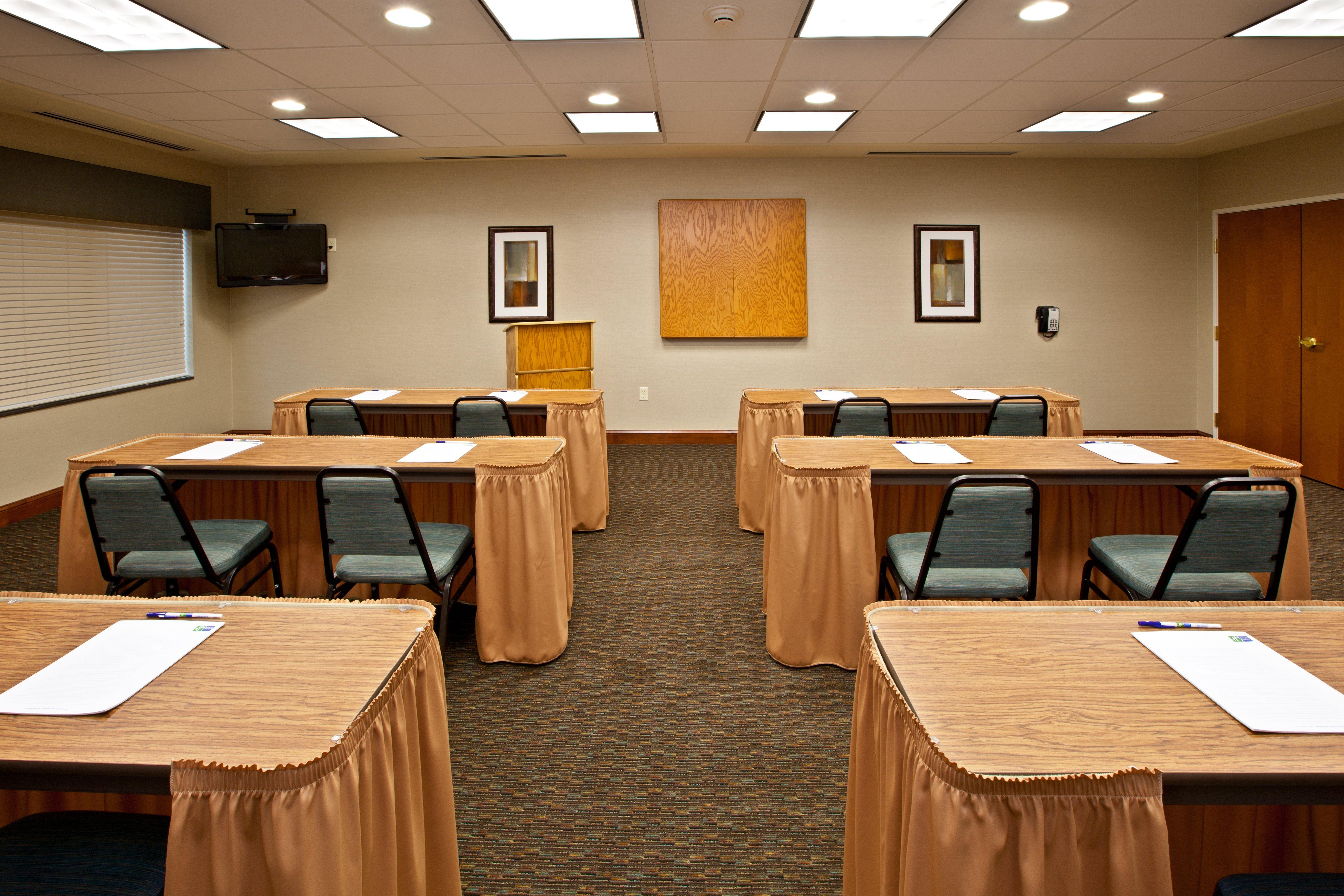 Holiday Inn Express & Suites Ripley By Ihg Fasilitas foto