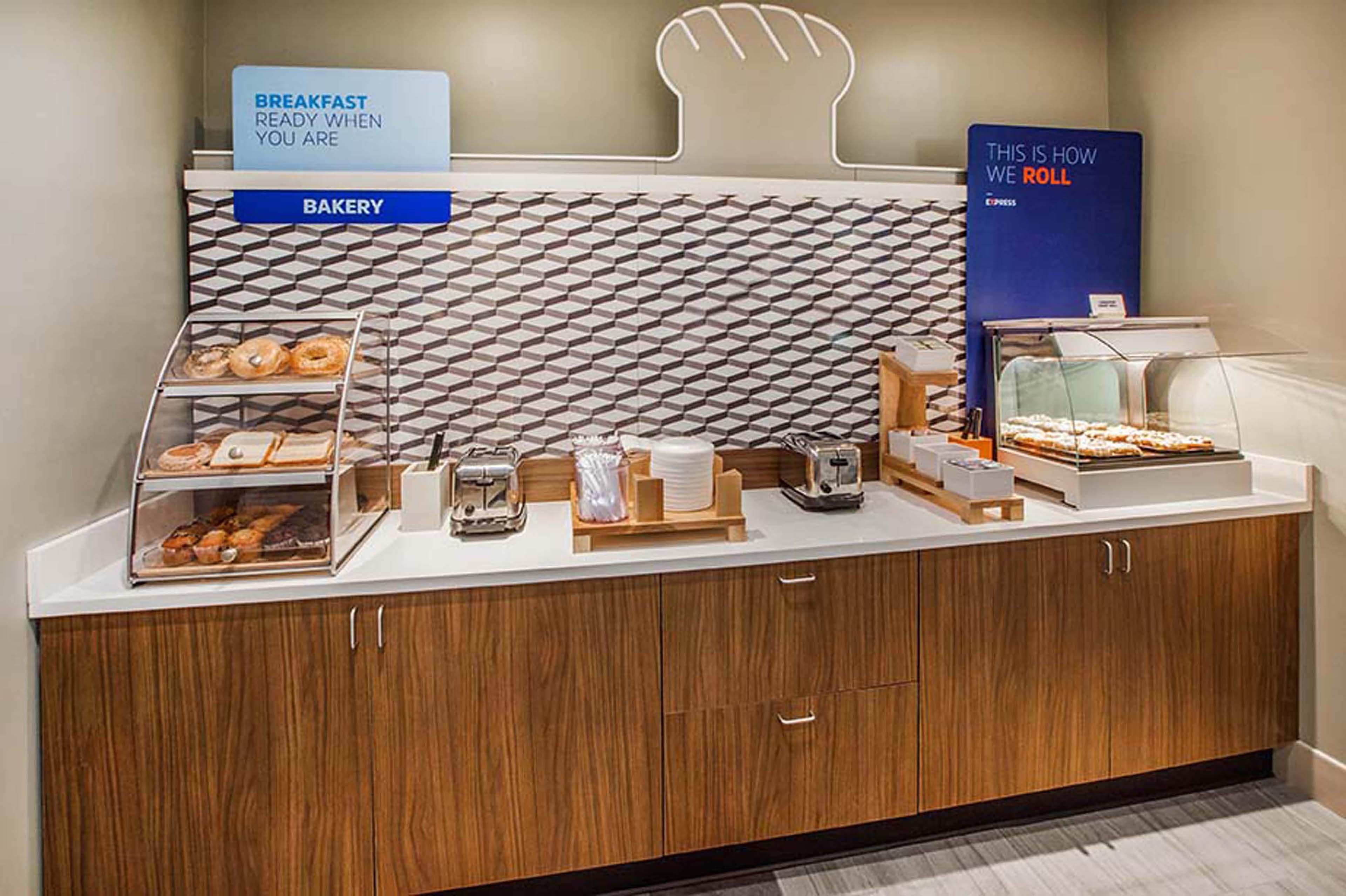 Holiday Inn Express & Suites Ripley By Ihg Bagian luar foto
