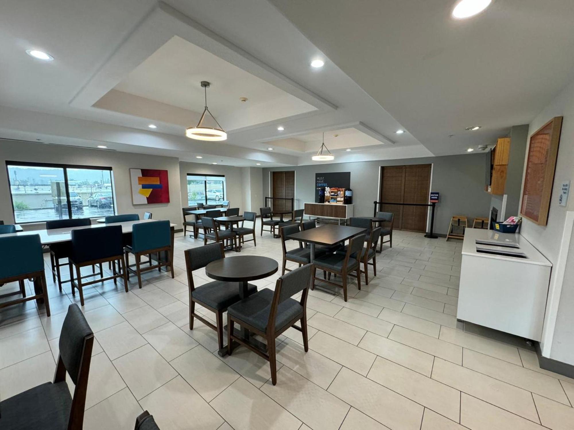 Holiday Inn Express & Suites Ripley By Ihg Bagian luar foto