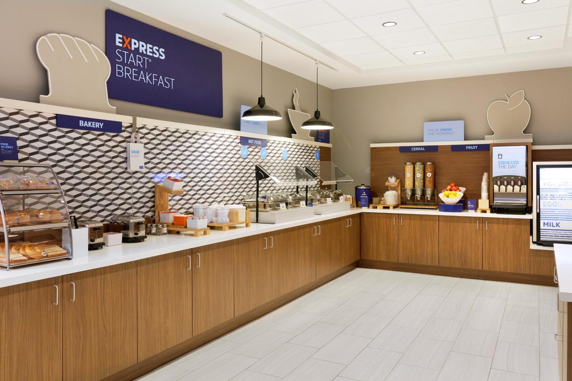 Holiday Inn Express & Suites Ripley By Ihg Bagian luar foto