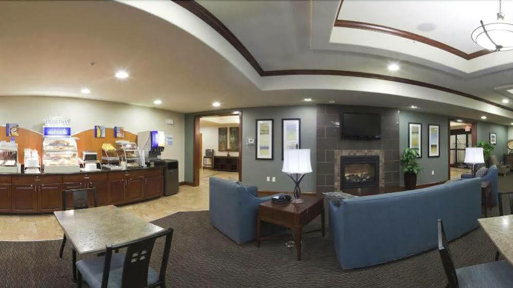 Holiday Inn Express & Suites Ripley By Ihg Bagian luar foto